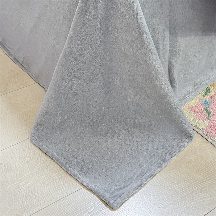 91家纺网 家纺一手货源 找家纺 名兮家居 2025新款立体加厚雕花绒单被套 羽毛-灰