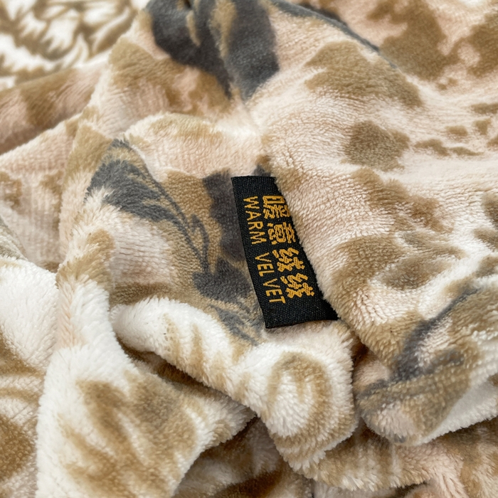 91家纺网 家纺一手货源 找家纺 库里梦家纺 2025网红直播热款美拉德加厚3D雕花牛奶绒床笠 富贵繁花-咖