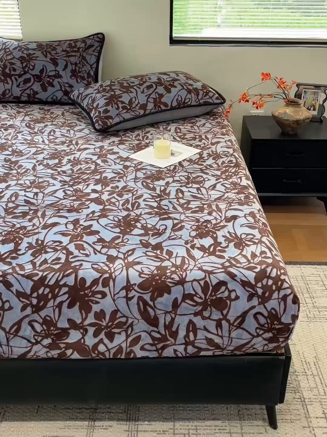 91家纺网 家纺一手货源 找家纺 （总）库里梦家纺 2025网红直播热款美拉德加厚3D雕花牛奶绒床笠