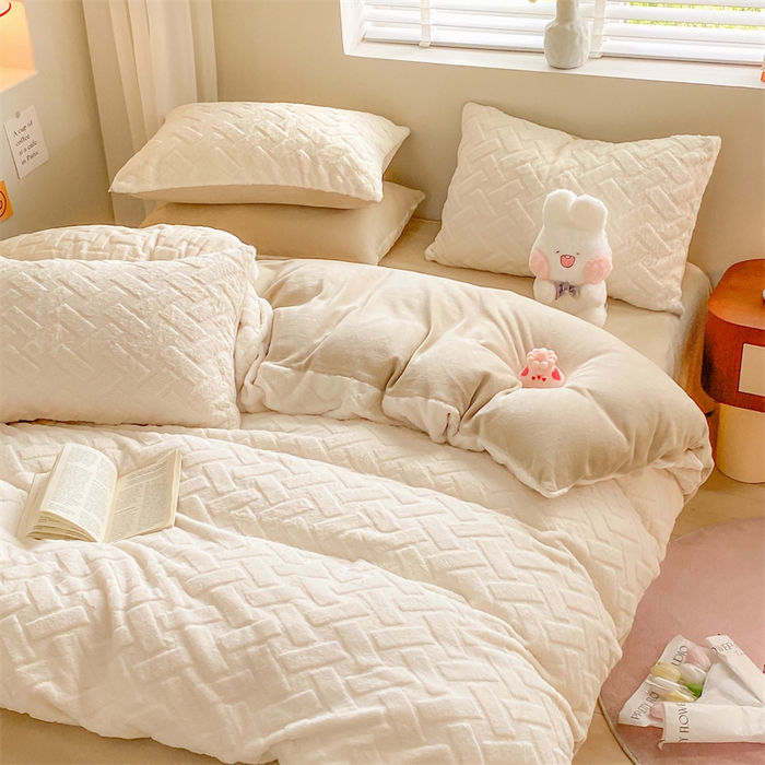 91家纺网 家纺一手货源 找家纺 名兮家居 2025冬季新款加厚仿兔绒单被套 几何生活