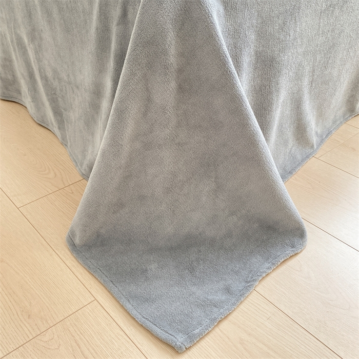 91家纺网 家纺一手货源 找家纺 名兮家居 2025冬季新款加厚仿兔绒单被套 条纹-灰