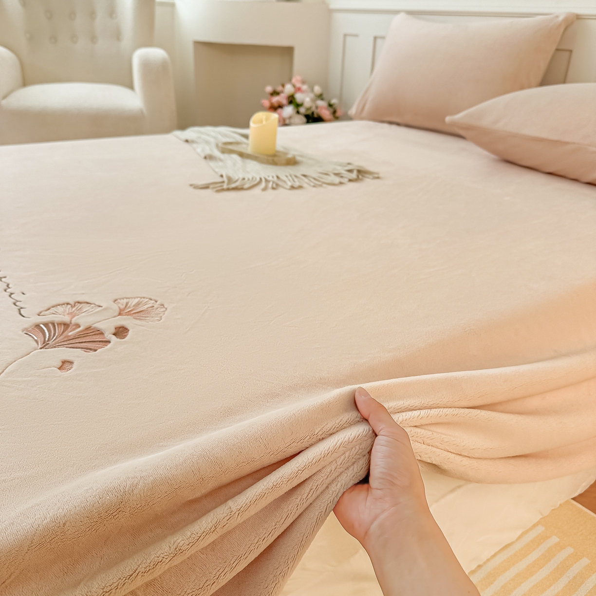 91家纺网 家纺一手货源 找家纺 （总）芙绣家纺 2025新款牛奶绒刺绣床单