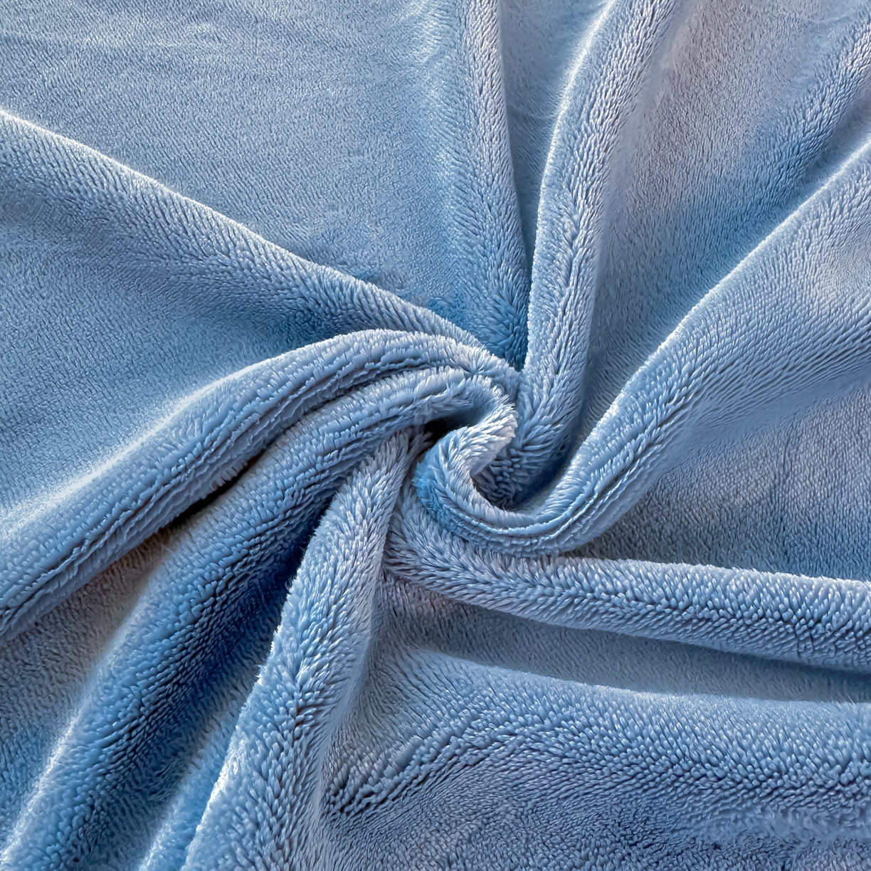 91家纺网 家纺一手货源 找家纺 芙绣家纺 2025新款牛奶绒刺绣床单 宾利蓝