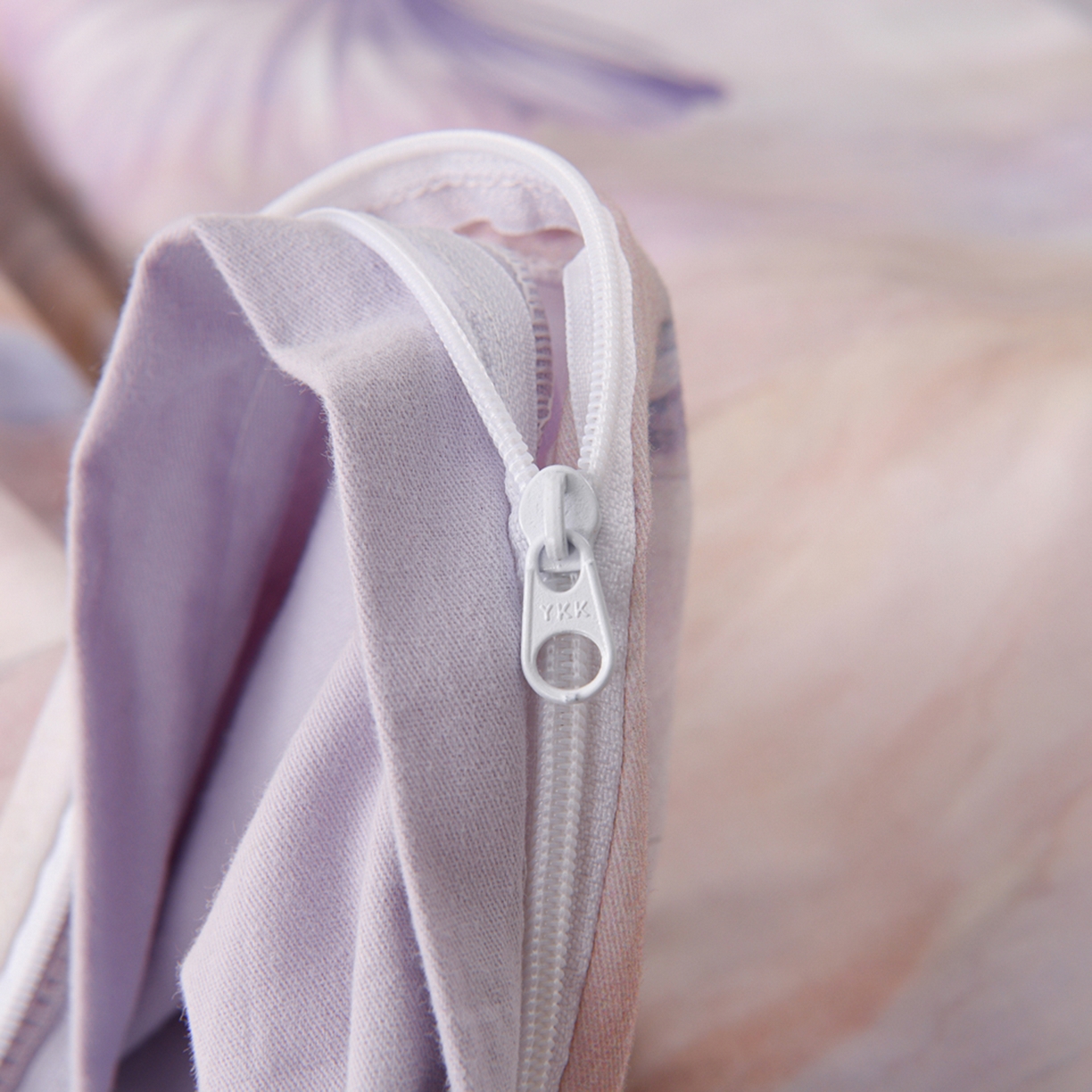 91家纺网 家纺一手货源 找家纺 润淳家居 2025新款全棉生态磨毛数码印花四件套 霁雪 紫