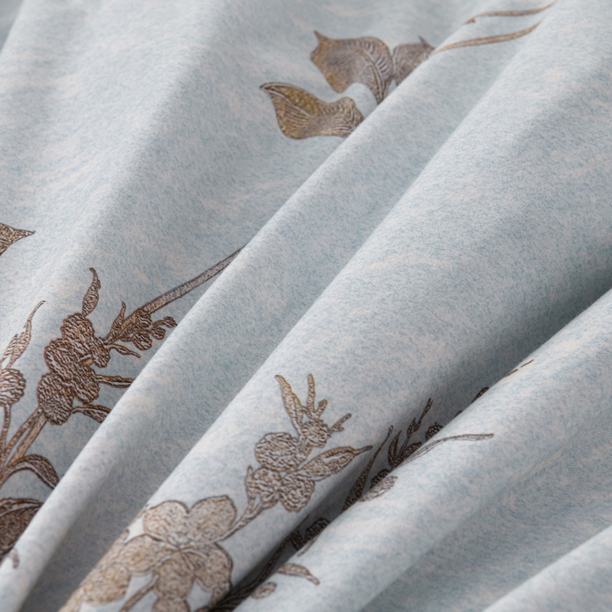 91家纺网 家纺一手货源 找家纺 润淳家居 2025新款全棉生态磨毛数码印花四件套 茉婉 灰绿