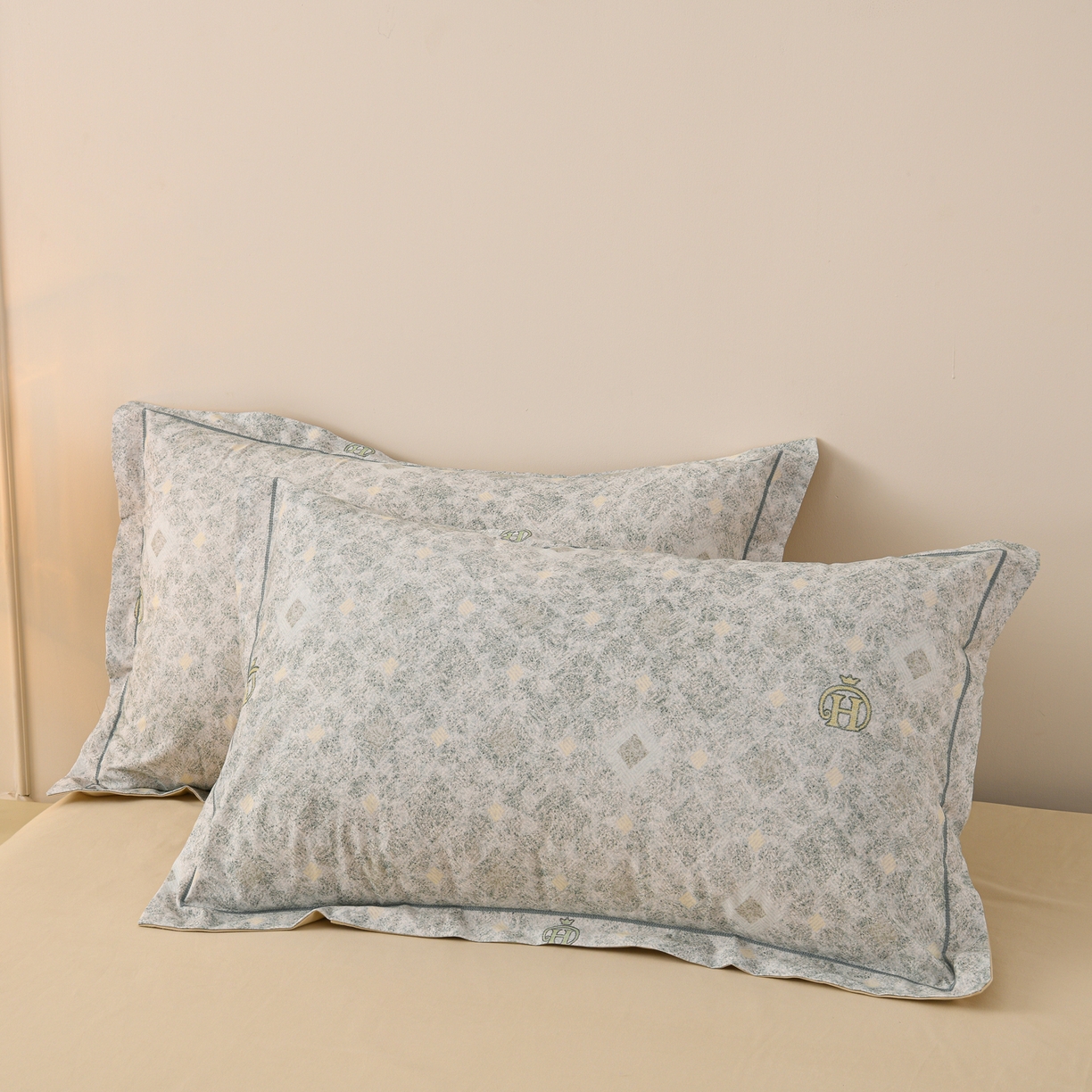 91家纺网 家纺一手货源 找家纺 润淳家居 2025新款全棉生态磨毛数码印花四件套 暮黎 绿