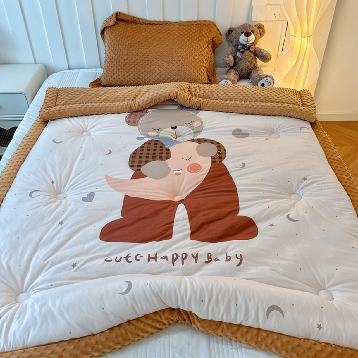 91家纺网 家纺一手货源 找家纺 兜米家居 2025新款针织棉专版数码印花豆豆绒被被子被芯 晚安小熊