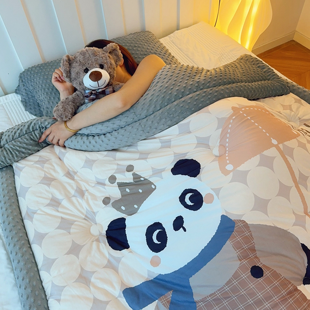 91家纺网 家纺一手货源 找家纺 兜米家居 2025新款针织棉专版数码印花豆豆绒被被子被芯 国宝熊猫