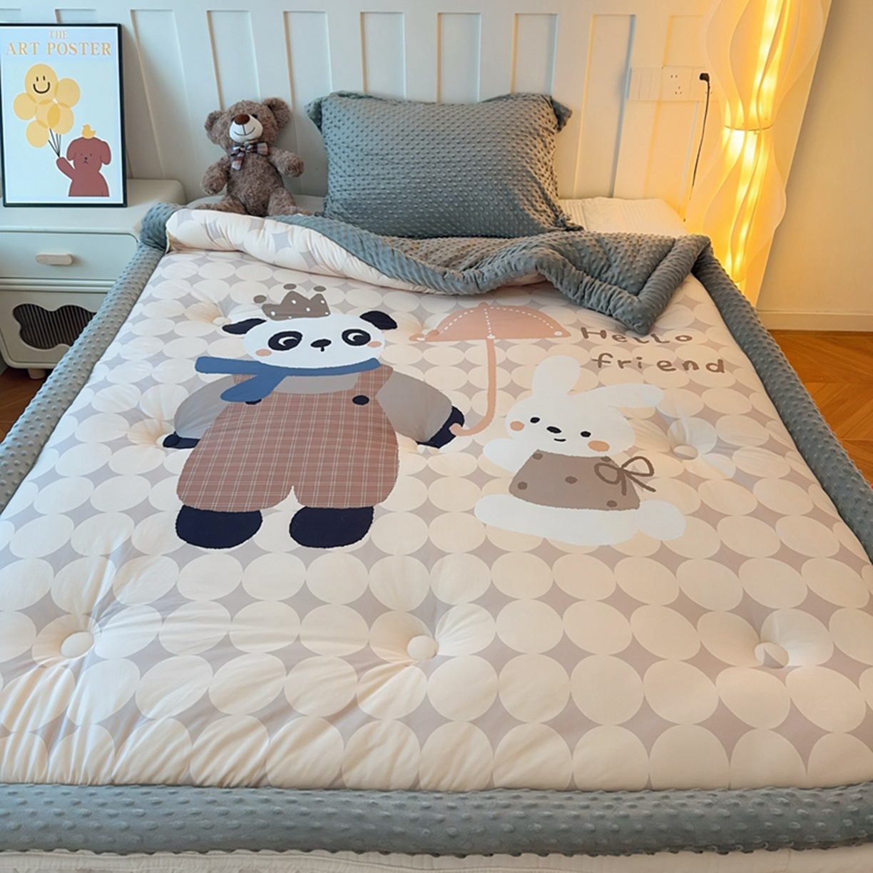 91家纺网 家纺一手货源 找家纺 兜米家居 2025新款针织棉专版数码印花豆豆绒被被子被芯 国宝熊猫