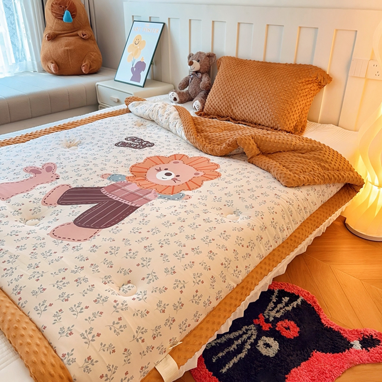 91家纺网 家纺一手货源 找家纺 兜米家居 2025新款针织棉专版数码印花豆豆绒被被子被芯 小狮子