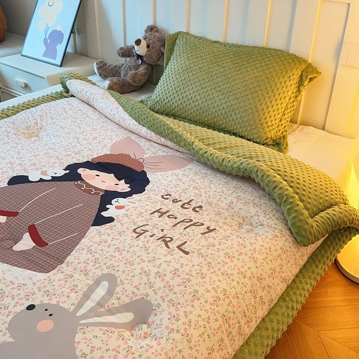 91家纺网 家纺一手货源 找家纺 兜米家居 2025新款针织棉专版数码印花豆豆绒被被子被芯 漂亮女孩