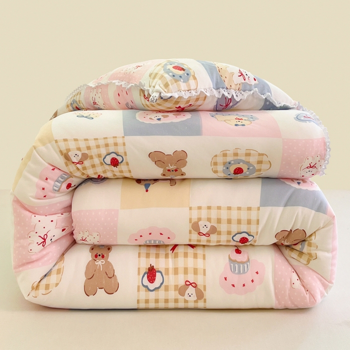 91家纺网 家纺一手货源 找家纺 大彩家居针织棉夏被子被芯春秋被冬被空调被夏凉被儿童被 蛋糕小熊