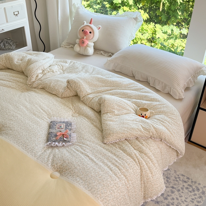 91家纺网 家纺一手货源 找家纺 大彩家居针织棉夏被子被芯春秋被冬被空调被夏凉被儿童被 格小花