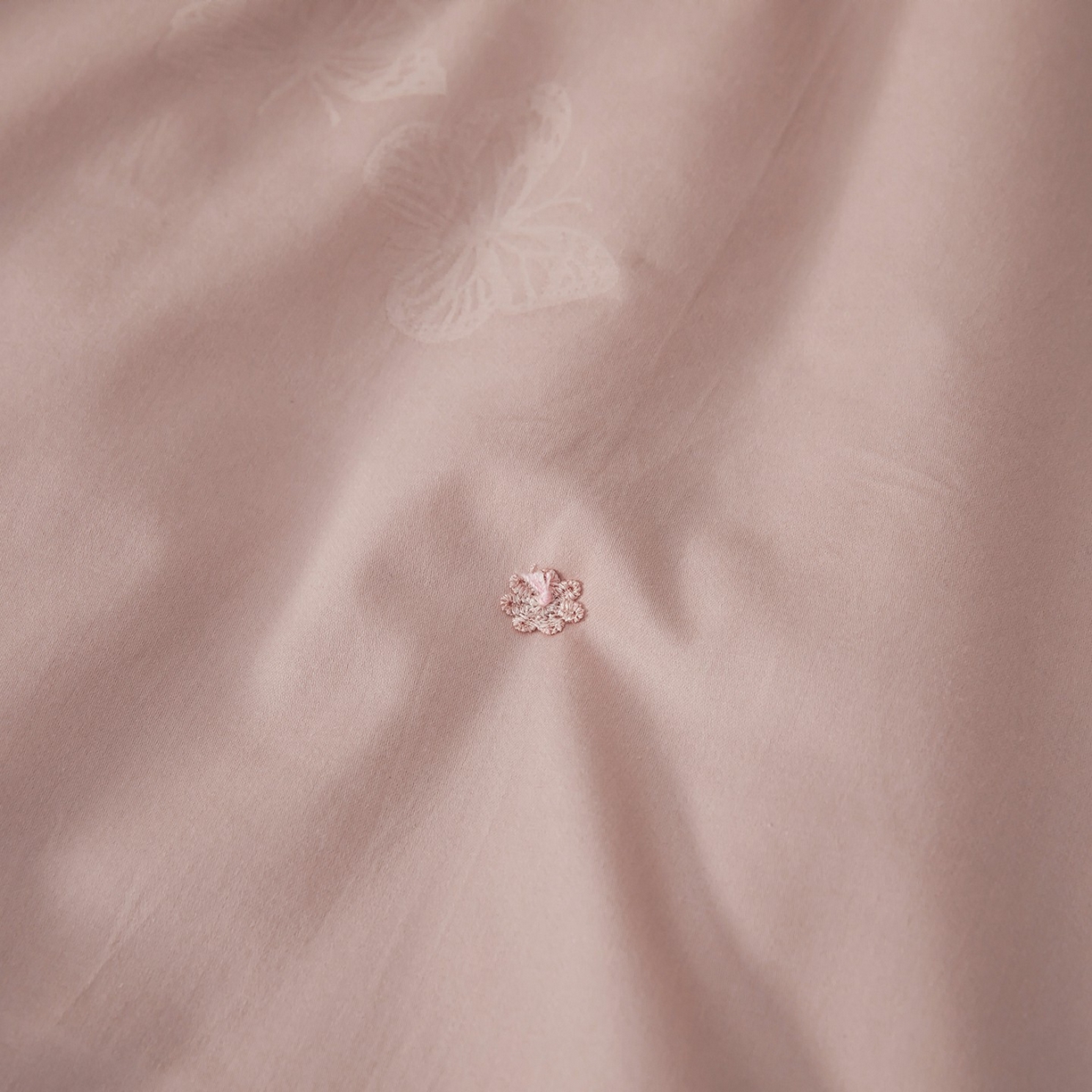 91家纺网 家纺一手货源 找家纺 蚕云阁蚕丝家居 2025新款舒适保暖被子被芯-比翼双飞 比翼双飞-粉色一级桑蚕丝