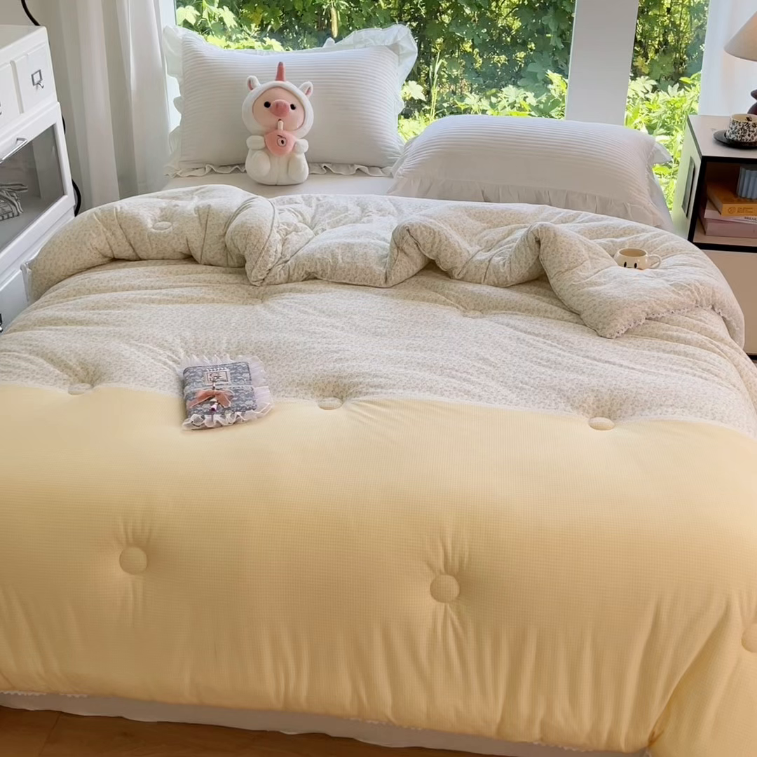 91家纺网 家纺一手货源 找家纺 大彩家居针织棉夏被子被芯春秋被冬被空调被夏凉被儿童被 格小花