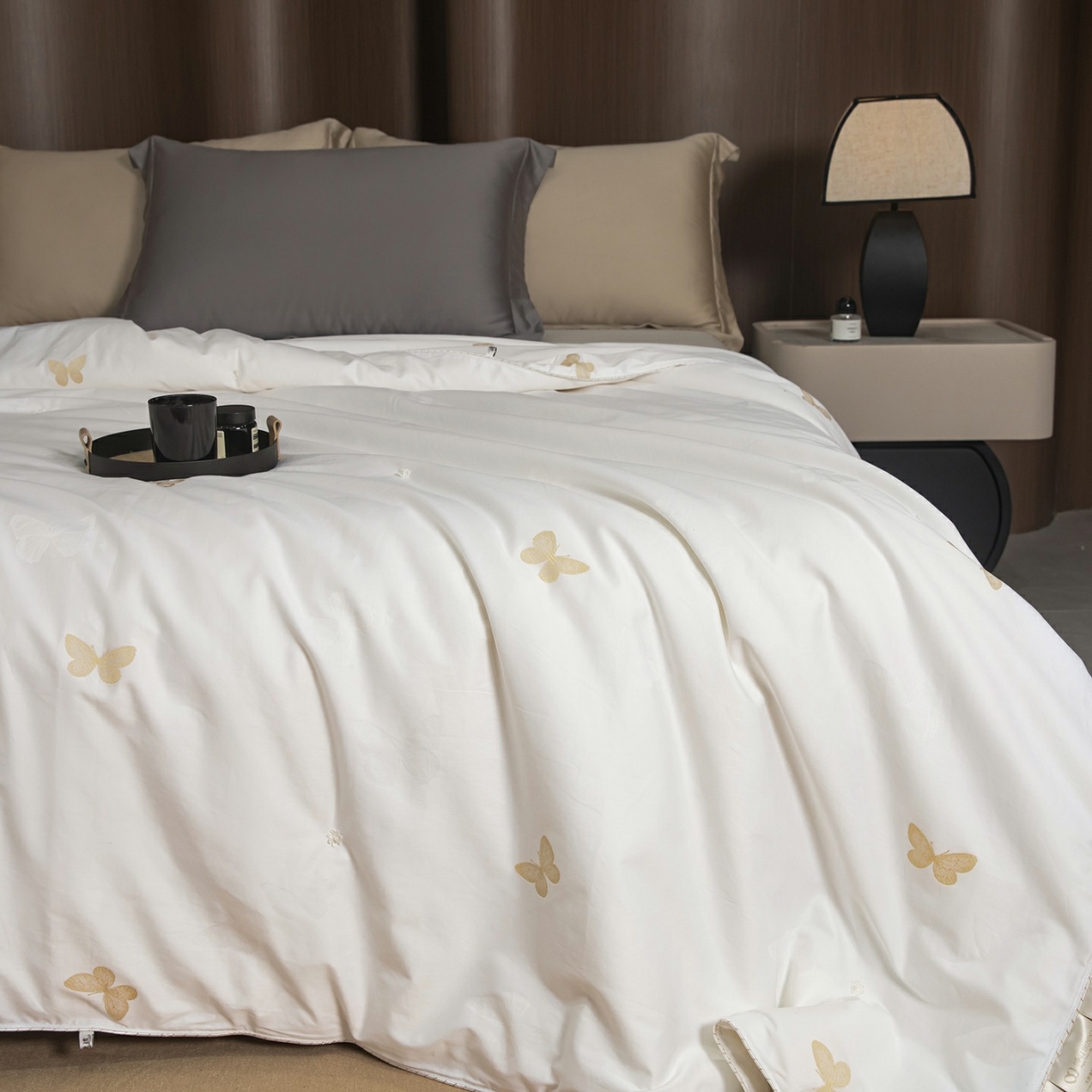 91家纺网 家纺一手货源 找家纺 蚕云阁蚕丝家居 2025新款舒适保暖被子被芯-比翼双飞 比翼双飞-白色精梳柞蚕丝