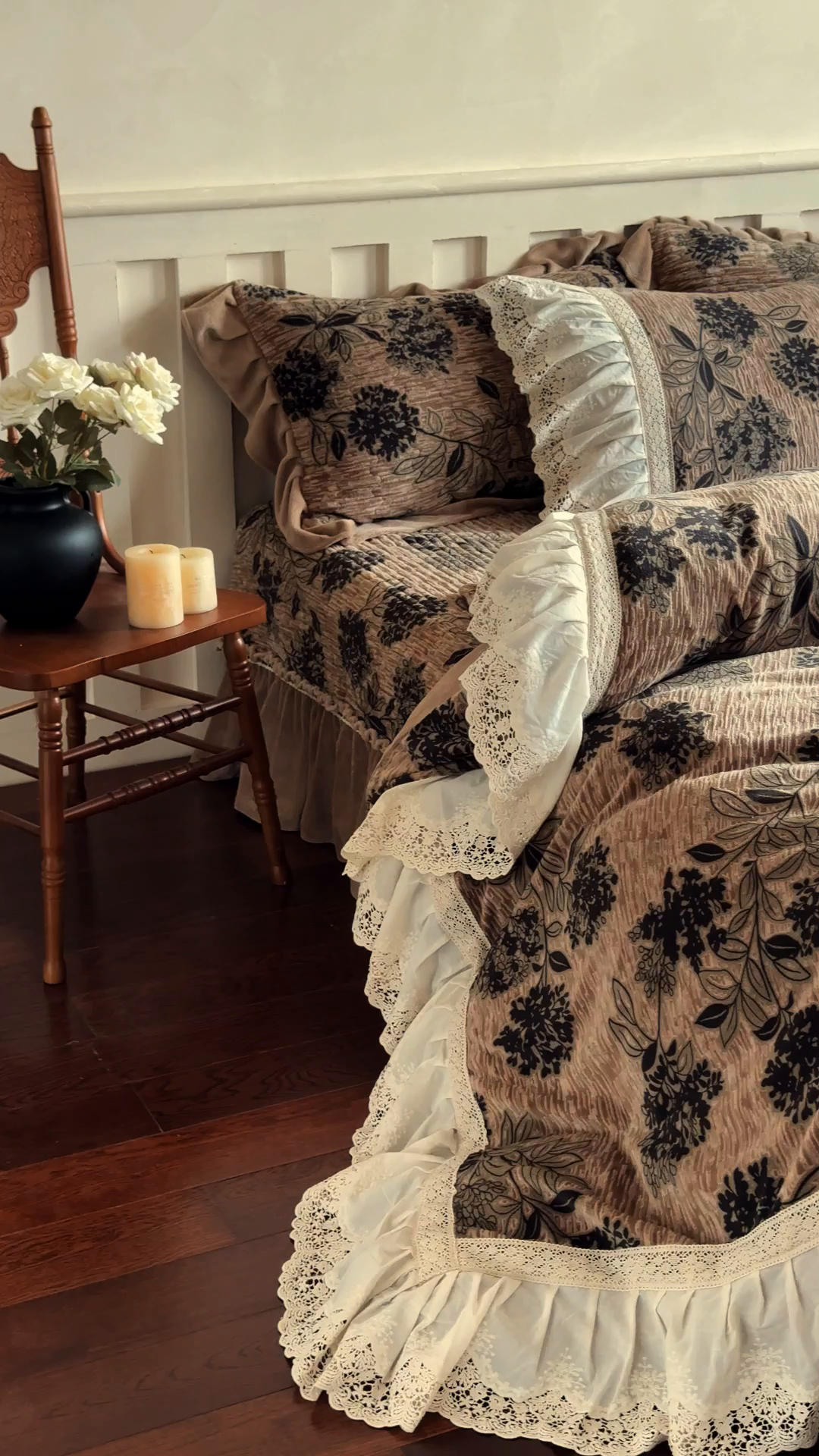 91家纺网 家纺一手货源 找家纺 花香四季家纺 2025新款全消光牛奶绒夹棉绗缝床盖床垫子单件三件套 秘境