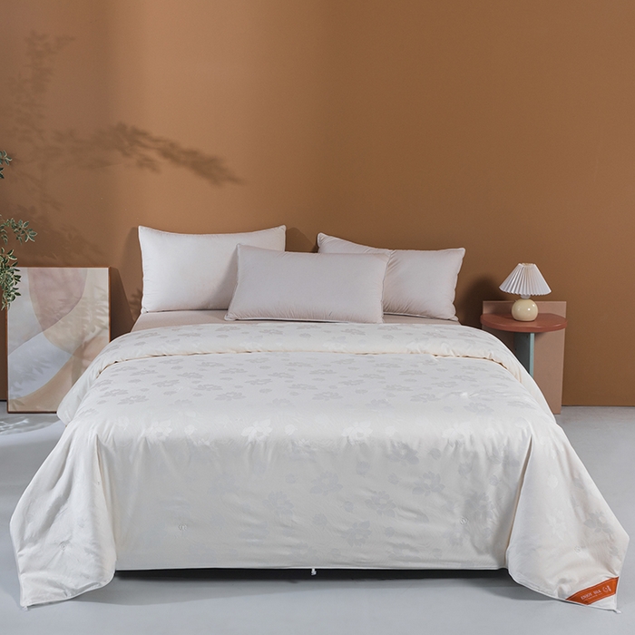 91家纺网 家纺一手货源 找家纺 （总）茧月家纺 2025新款纯棉小提花蚕丝被