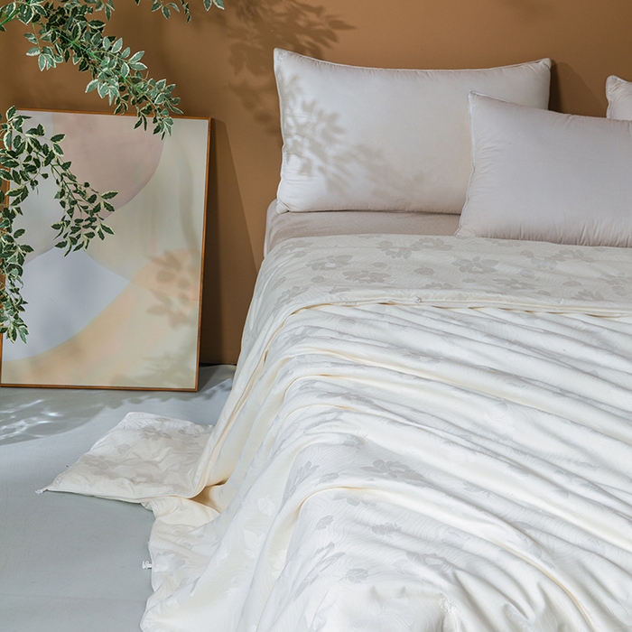 91家纺网 家纺一手货源 找家纺 （总）茧月家纺 2025新款纯棉小提花蚕丝被