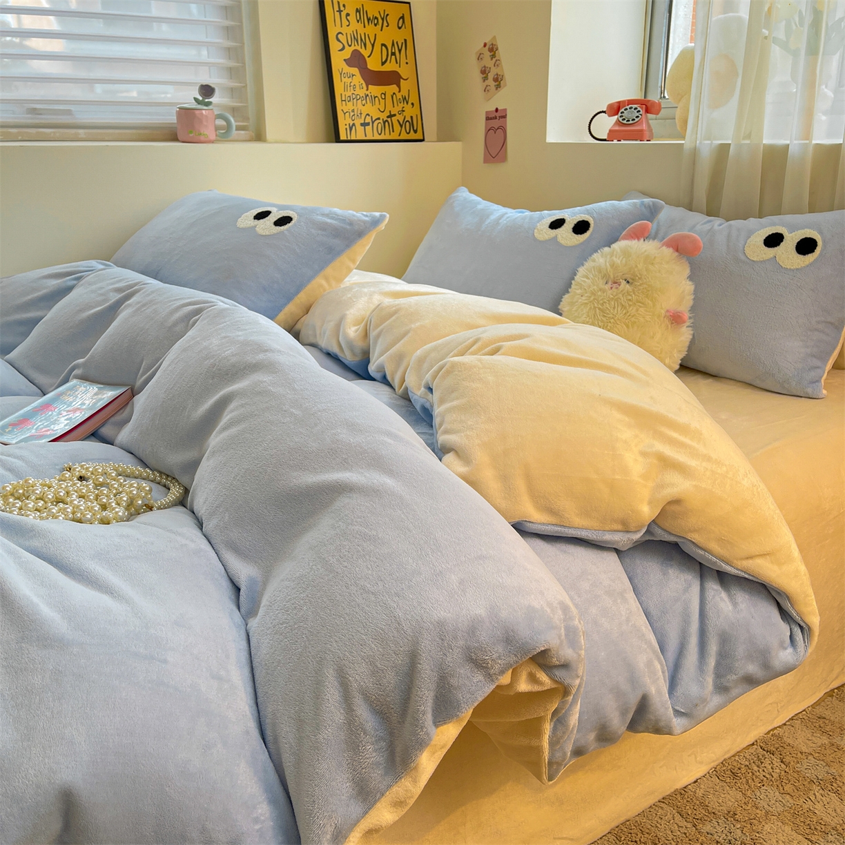 91家纺网 家纺一手货源 找家纺 雨洋家纺 2025新款牛奶绒双面毛巾绣四件套-大眼萌系列 R绒大眼萌海盐芝士