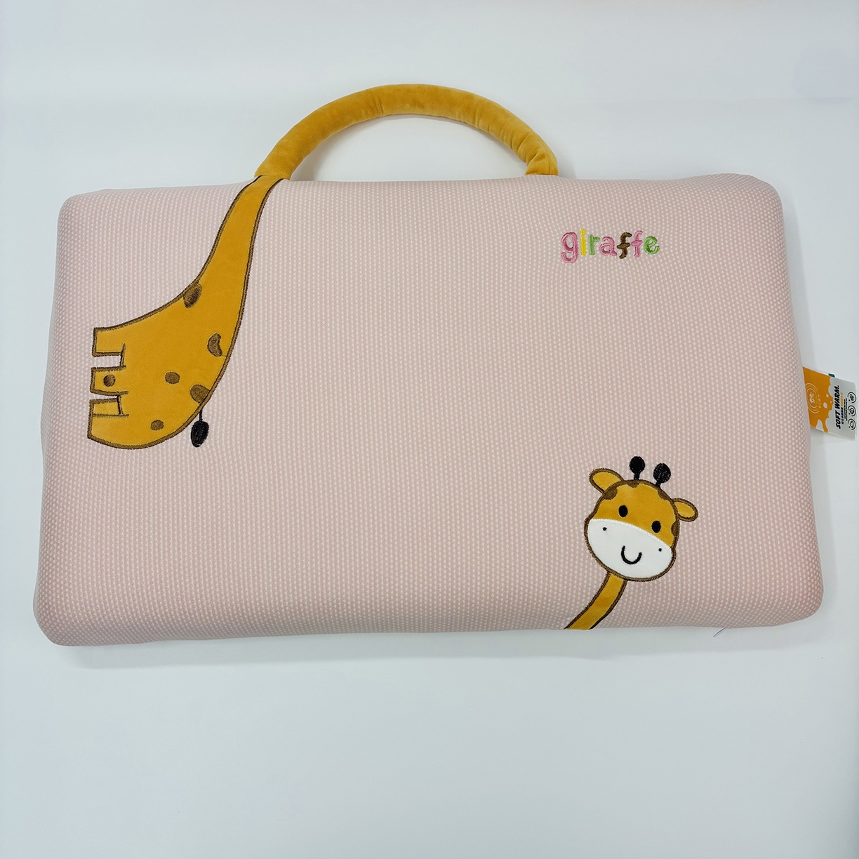 91家纺网 家纺一手货源 找家纺 露函家居 2025新款儿童款长颈鹿面包枕枕头枕芯 粉色