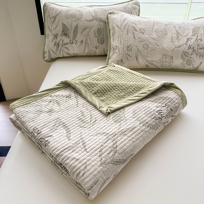 91家纺网 家纺一手货源 找家纺 （总）卢赛尔 2025新款印花加厚原麻宝宝绒双拼保暖床盖款三件套