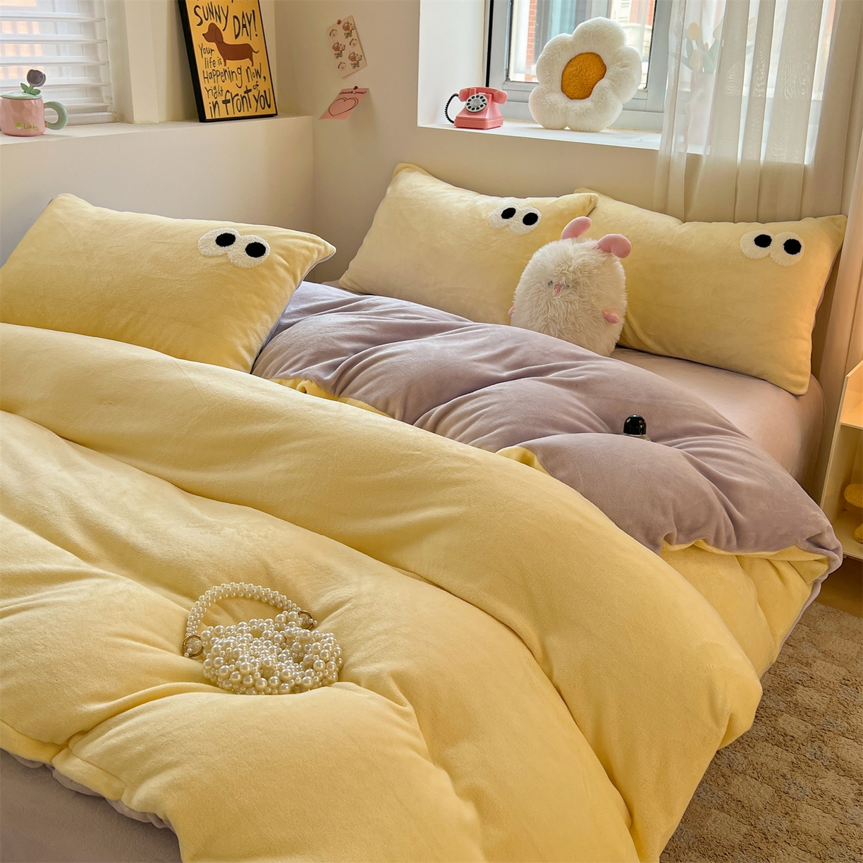 91家纺网 家纺一手货源 找家纺 雨洋家纺 2025新款牛奶绒双面毛巾绣单品被套-大眼萌系列 R绒大眼萌芋泥奶盖