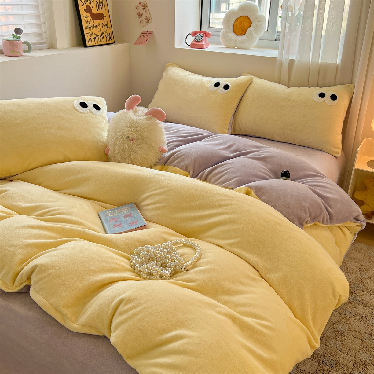 91家纺网 家纺一手货源 找家纺 雨洋家纺 2025新款牛奶绒双面毛巾绣单品被套-大眼萌系列 R绒大眼萌芋泥奶盖