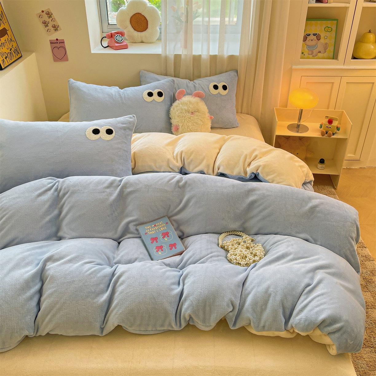 91家纺网 家纺一手货源 找家纺 （总）雨洋家纺 2025新款牛奶绒双面毛巾绣单品被套-大眼萌系列