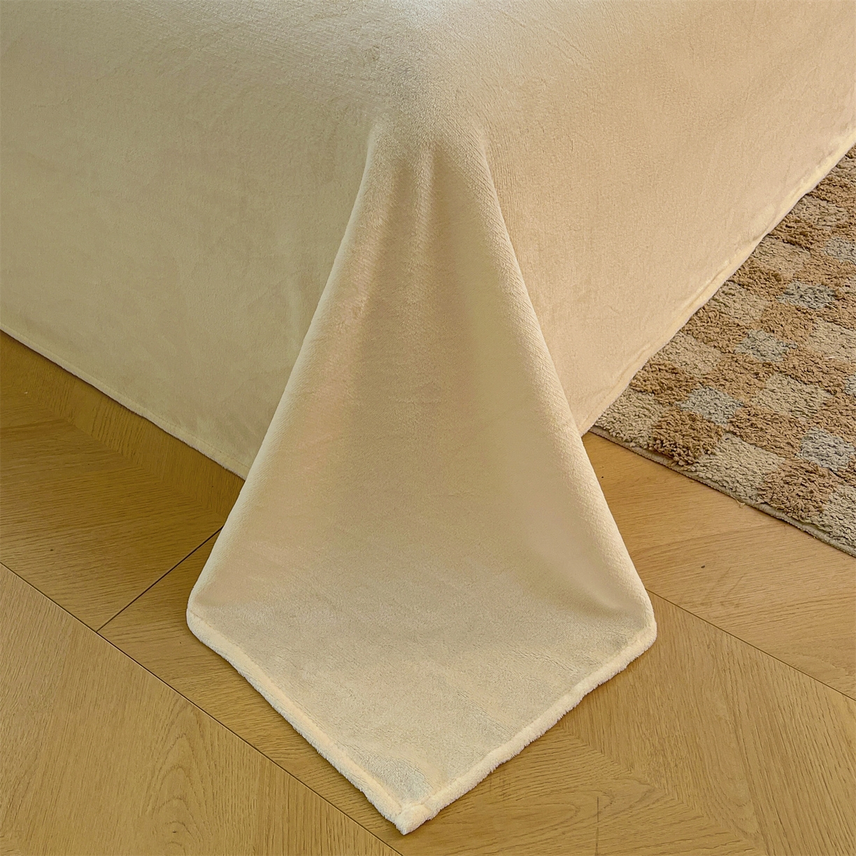 91家纺网 家纺一手货源 找家纺 雨洋家纺 2025新款牛奶绒双面毛巾绣单品被套-大眼萌系列 R绒大眼萌海盐芝士