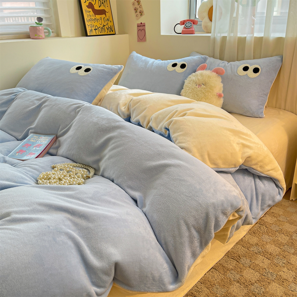 91家纺网 家纺一手货源 找家纺 雨洋家纺 2025新款牛奶绒双面毛巾绣单品被套-大眼萌系列 R绒大眼萌海盐芝士
