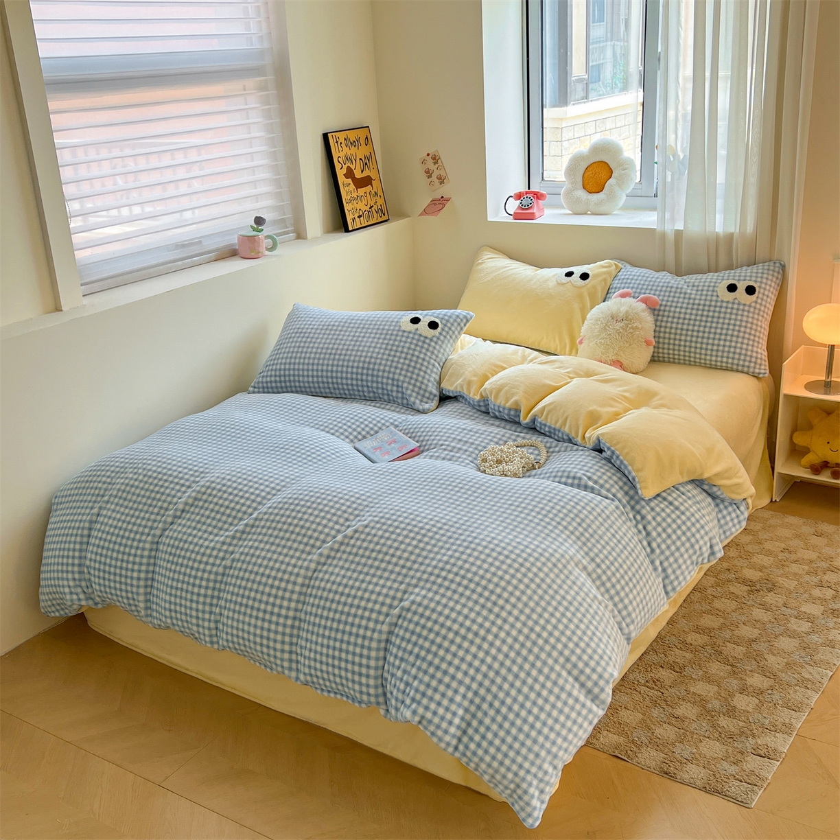 91家纺网 家纺一手货源 找家纺 雨洋家纺 2025新款牛奶绒双面毛巾绣单品被套-大眼萌系列 R绒大眼萌蓝格黄黄