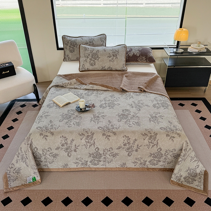 91家纺网 家纺一手货源 找家纺 卢赛尔 2025新款印花加厚原麻宝宝绒双拼保暖床盖款三件套 花眠