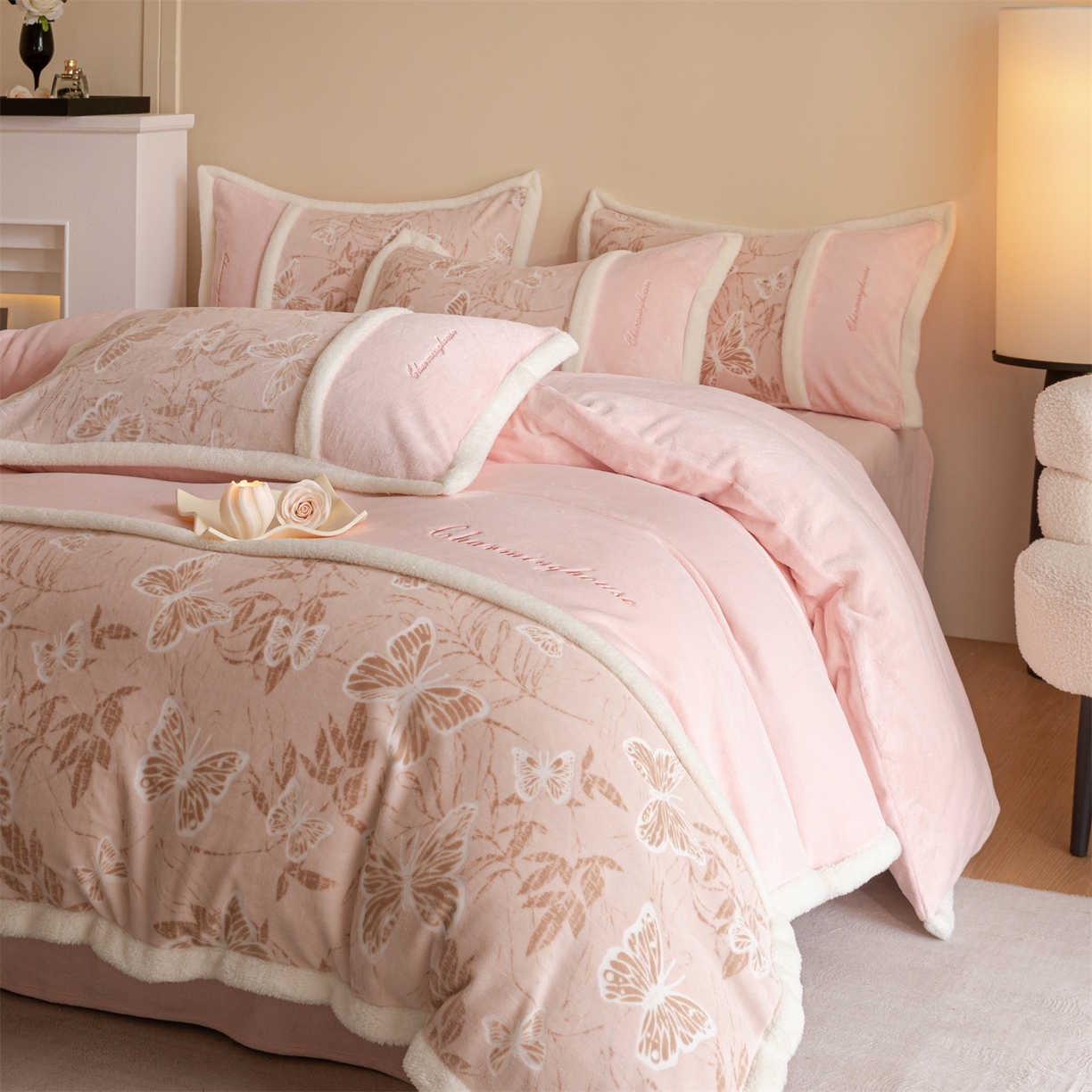 91家纺网 家纺一手货源 找家纺 （总）遇见家居生活馆 2025新款高克重雕花绒拼接刺绣四件套系列-艾菲妮