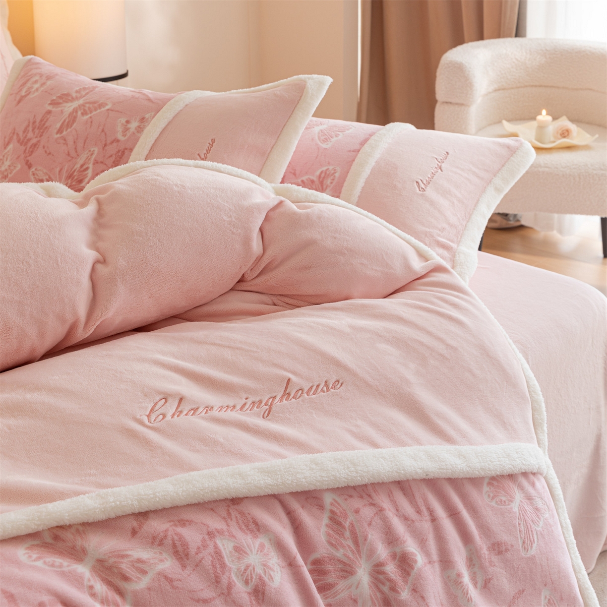 91家纺网 家纺一手货源 找家纺 遇见家居生活馆 2025新款高克重雕花绒拼接刺绣四件套系列-艾菲妮 蝴蝶-靓粉（深）