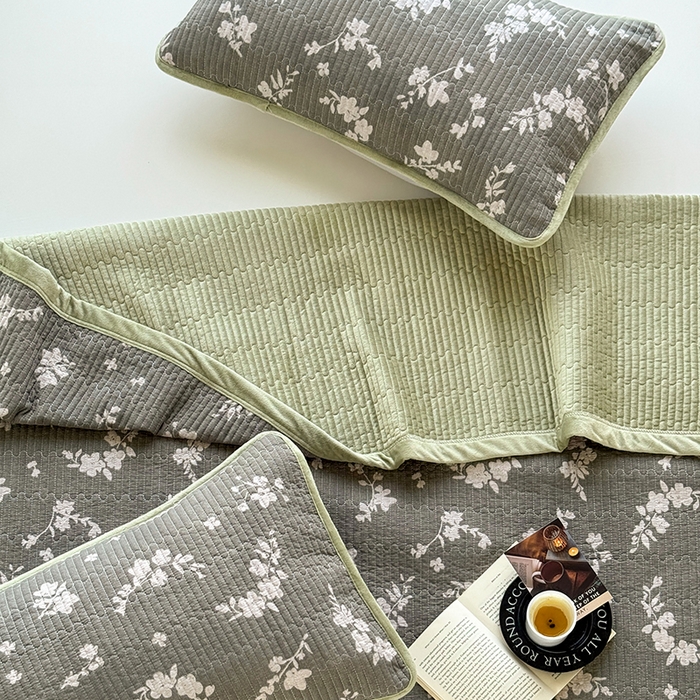 91家纺网 家纺一手货源 找家纺 卢赛尔 2025新款印花加厚原麻宝宝绒双拼保暖床盖款三件套 森屿