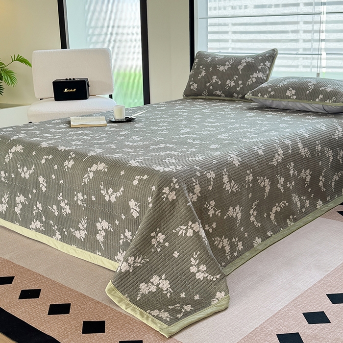 91家纺网 家纺一手货源 找家纺 卢赛尔 2025新款印花加厚原麻宝宝绒双拼保暖床盖款三件套 森屿