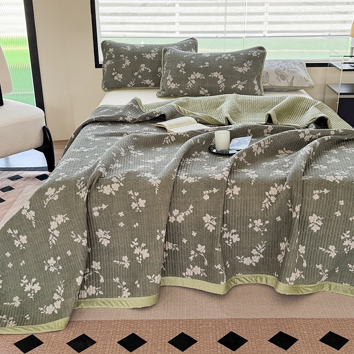 91家纺网 家纺一手货源 找家纺 卢赛尔 2025新款印花加厚原麻宝宝绒双拼保暖床盖款三件套 森屿