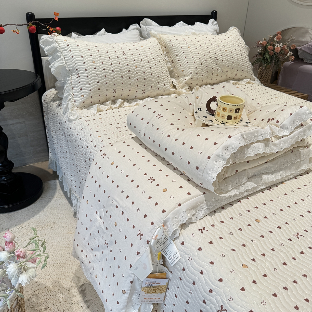 91家纺网 家纺一手货源 找家纺 （总）奈萝家纺 2025新款全棉蕾丝花边被套春秋被床盖四件套床盖三件套