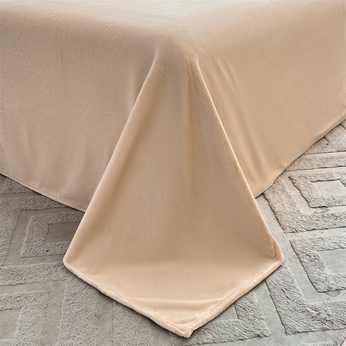 91家纺网 家纺一手货源 找家纺 （总）遇见家居生活馆 2025新款A类牛奶绒雕花四件套-羽飞舞