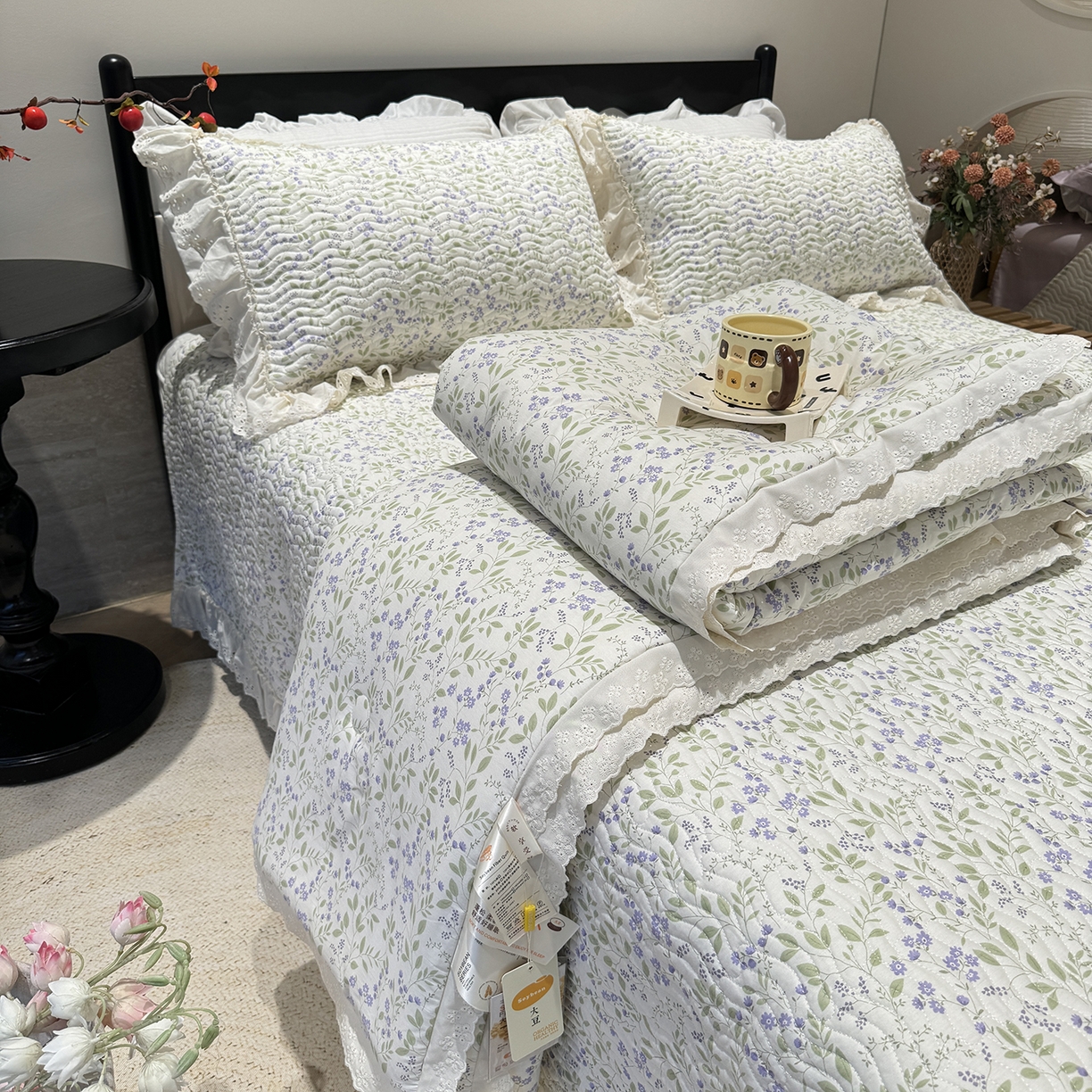 91家纺网 家纺一手货源 找家纺 （总）奈萝家纺 2025新款全棉蕾丝花边被套春秋被床盖四件套床盖三件套