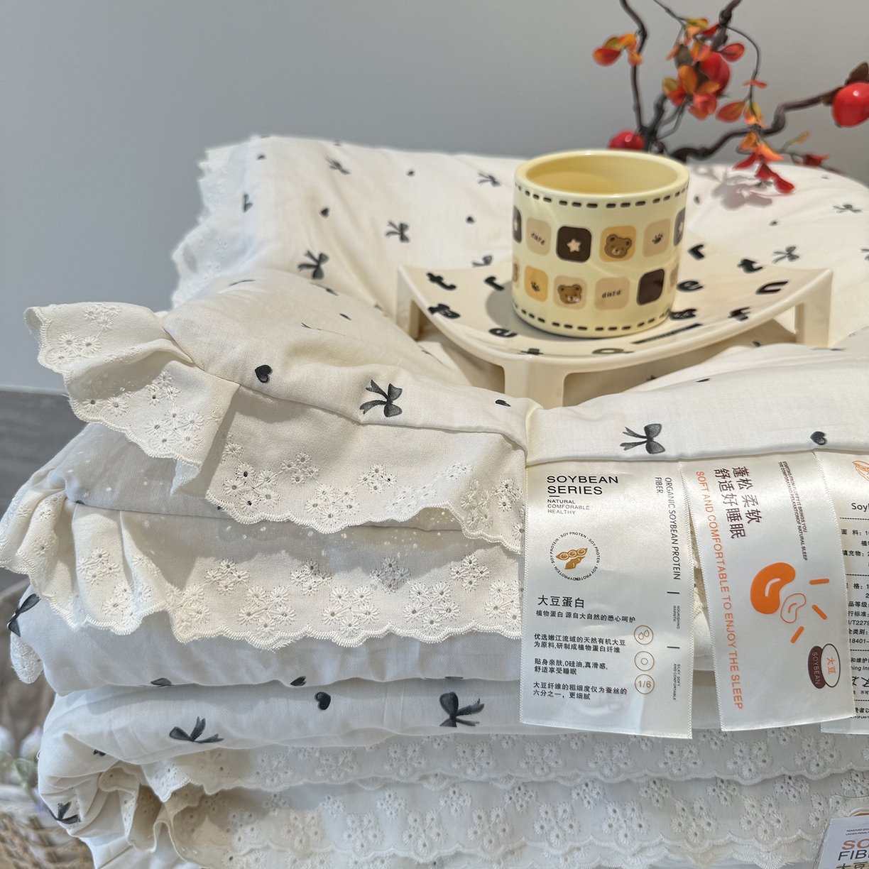 91家纺网 家纺一手货源 找家纺 奈萝家纺 2025新款全棉蕾丝花边被套春秋被床盖四件套床盖三件套 蝴蝶结