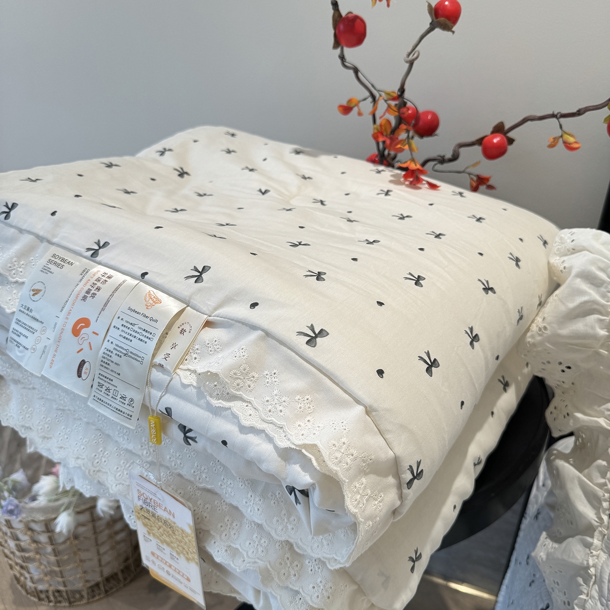 91家纺网 家纺一手货源 找家纺 奈萝家纺 2025新款全棉蕾丝花边被套春秋被床盖四件套床盖三件套 蝴蝶结