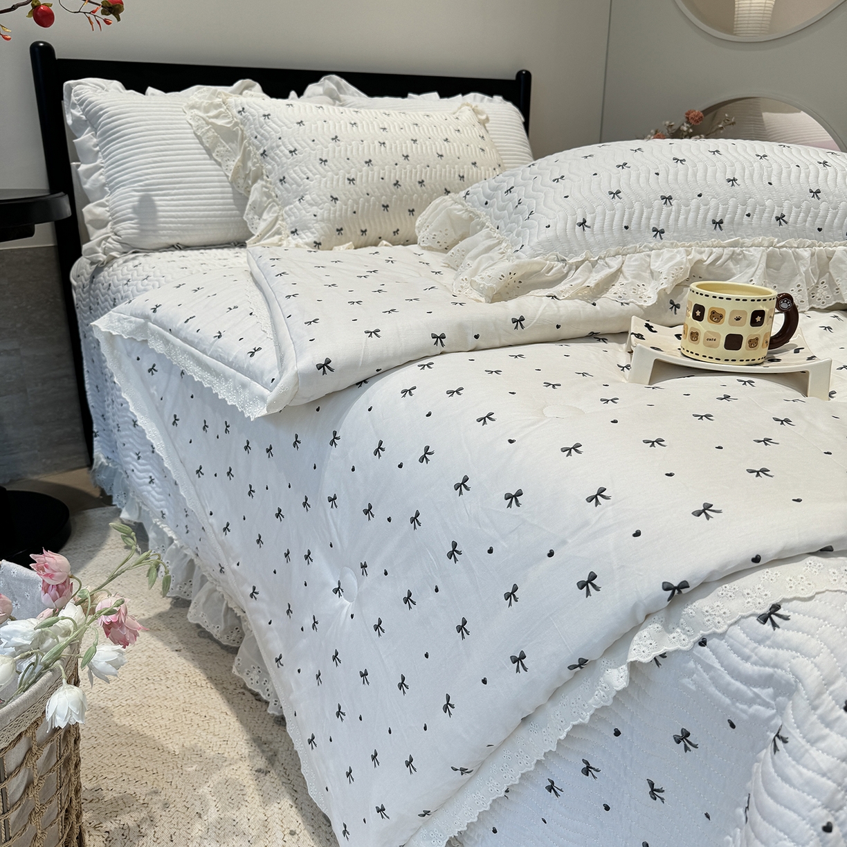 91家纺网 家纺一手货源 找家纺 奈萝家纺 2025新款全棉蕾丝花边被套春秋被床盖四件套床盖三件套 蝴蝶结