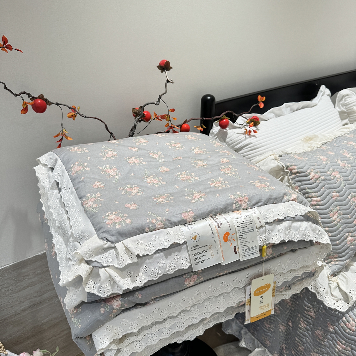 91家纺网 家纺一手货源 找家纺 奈萝家纺 2025新款全棉蕾丝花边被套春秋被床盖四件套床盖三件套 沫婉