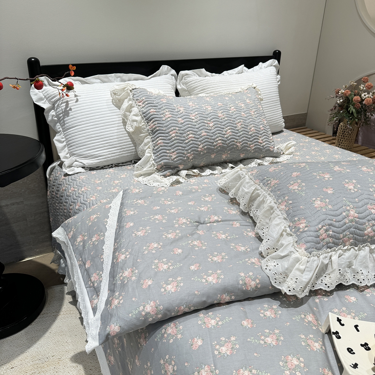 91家纺网 家纺一手货源 找家纺 奈萝家纺 2025新款全棉蕾丝花边被套春秋被床盖四件套床盖三件套 沫婉