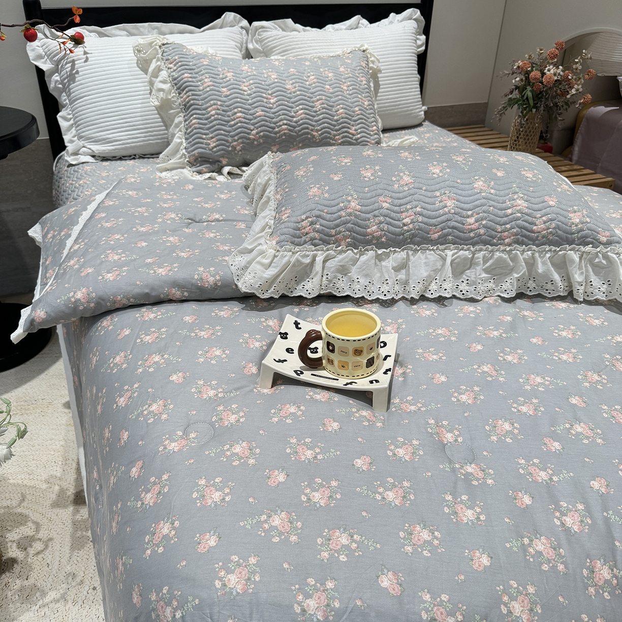 91家纺网 家纺一手货源 找家纺 奈萝家纺 2025新款全棉蕾丝花边被套春秋被床盖四件套床盖三件套 沫婉