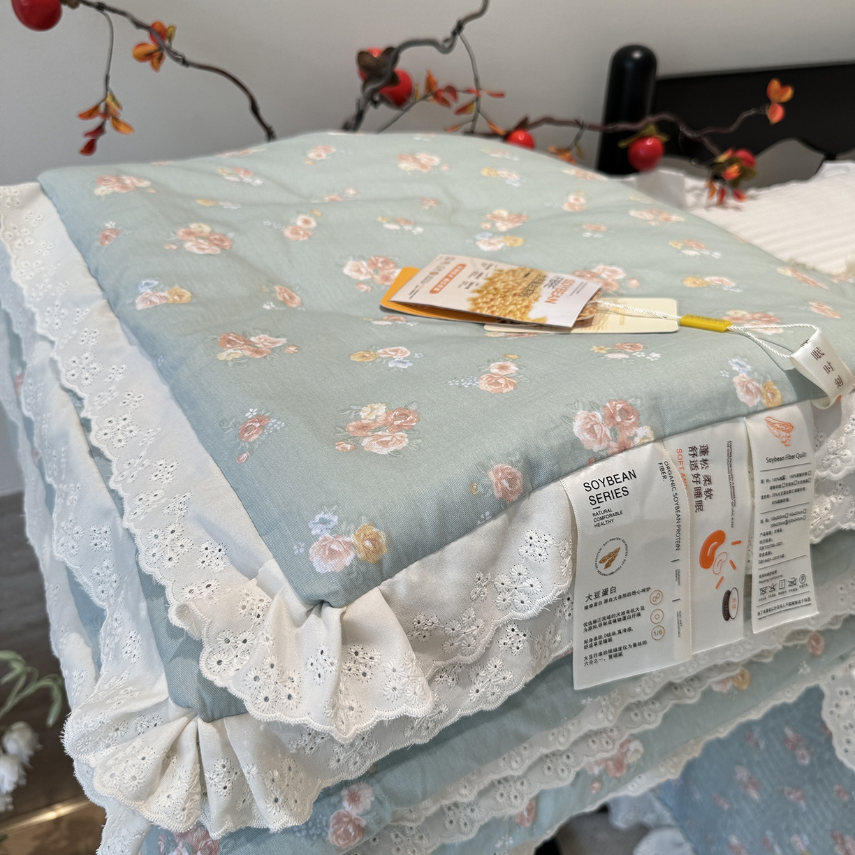 91家纺网 家纺一手货源 找家纺 奈萝家纺 2025新款全棉蕾丝花边被套春秋被床盖四件套床盖三件套 沐辰花绿