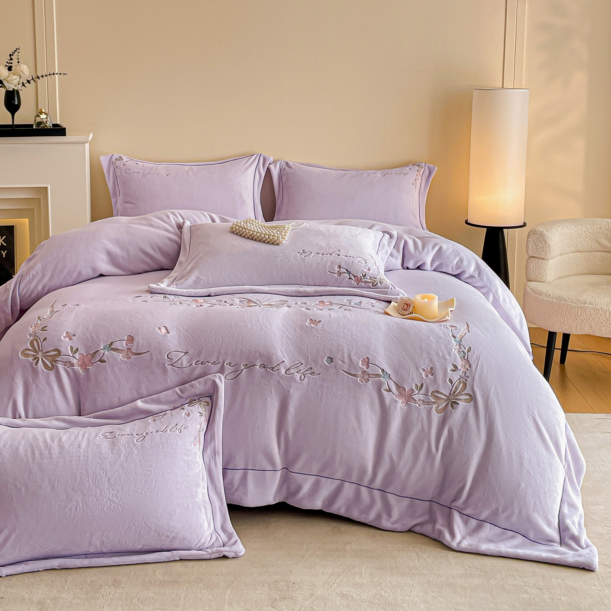 91家纺网 家纺一手货源 找家纺 新方向 2025新款全消光A类刺绣牛奶绒四件套-蝶恋花 蝶恋花-魅紫