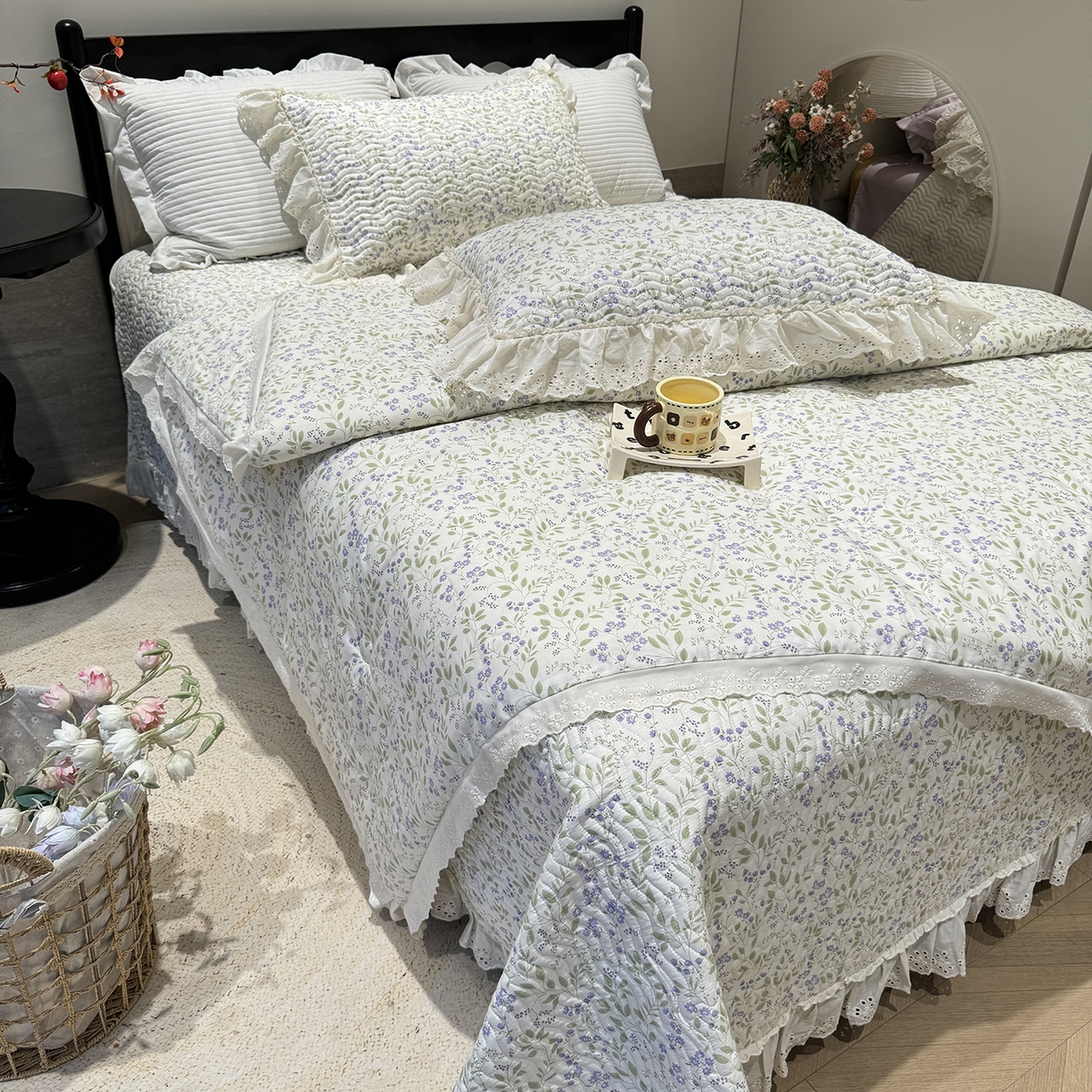 91家纺网 家纺一手货源 找家纺 奈萝家纺 2025新款全棉蕾丝花边被套春秋被床盖四件套床盖三件套 千野紫